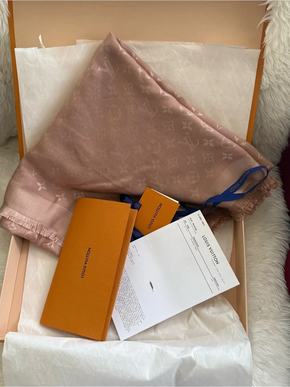 Louis Vuitton Monogram Classic Shawl